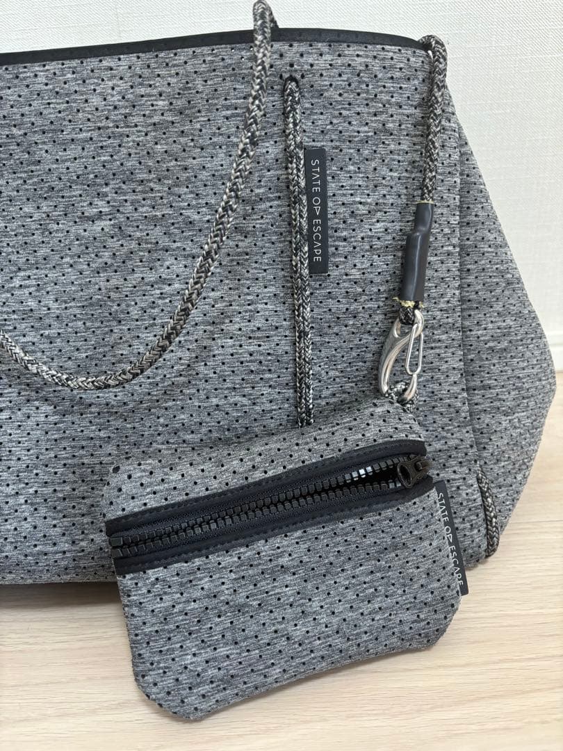 STATE OF ESCAPE トートバッグ　チャコールマーク グレー