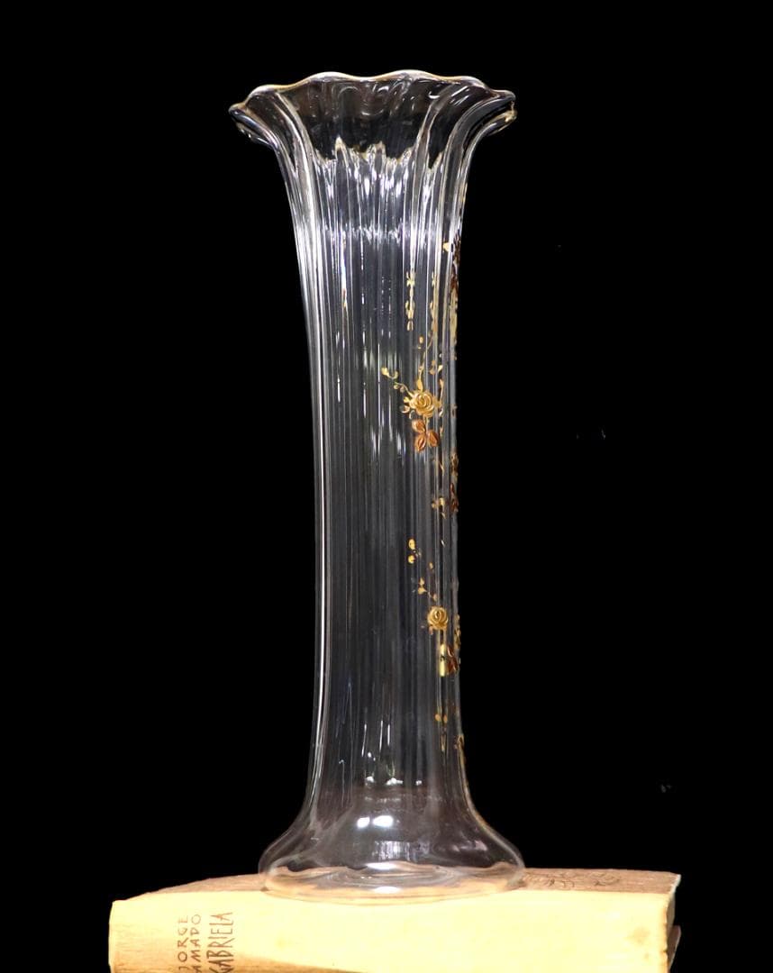 オールド・バカラ 1890年頃 稀少型多面体 大型30cm 金彩盛り上げ花柄花瓶