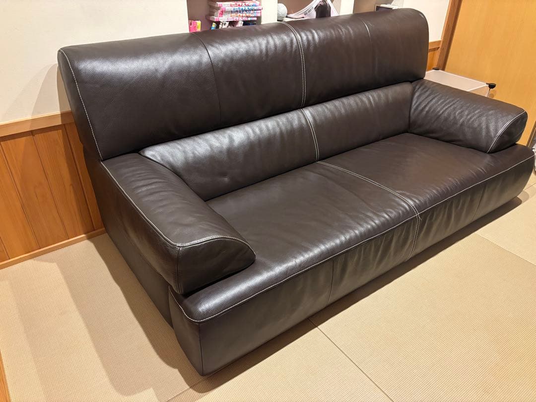 【武居】ダークブラウン レザーソファ モダンデザイン