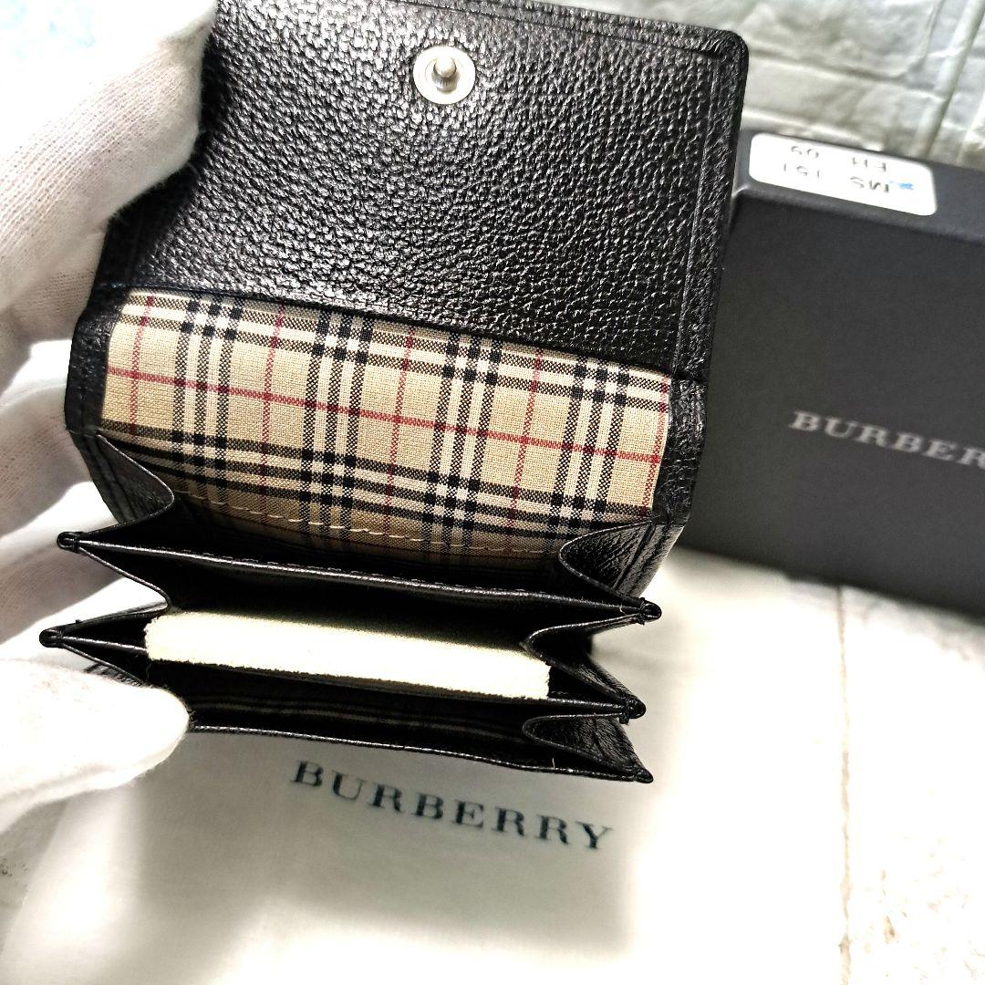 ✨️新品未使用✨️BURBERRYバーバリー　黒　ケース　専用箱&袋付き