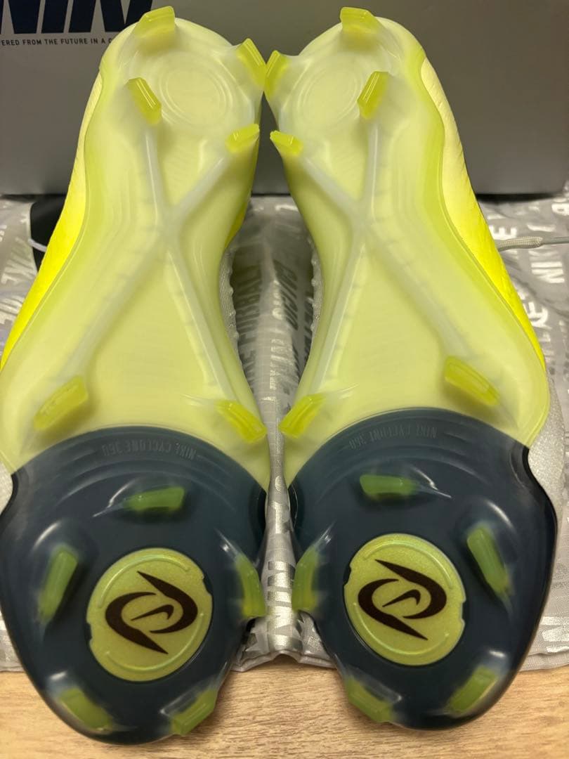 ナイキ ファントムルナエリート FG 26センチ