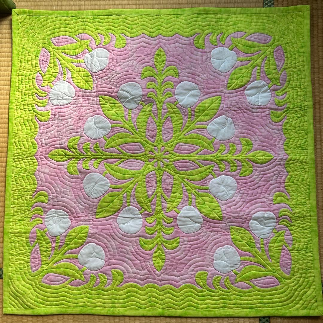 ハワイアンキルトのタペストリー（ハンドメイド）