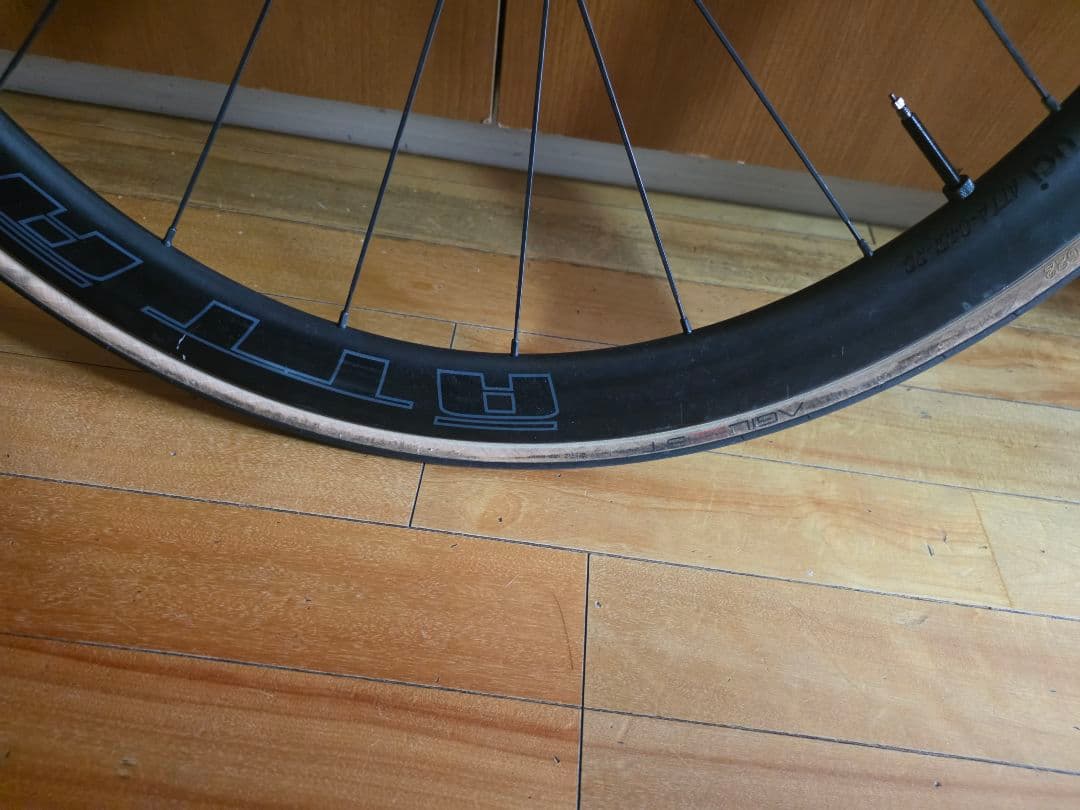 ATTAQUE 45mmホイール(ディスク11.12s対応) GUTO