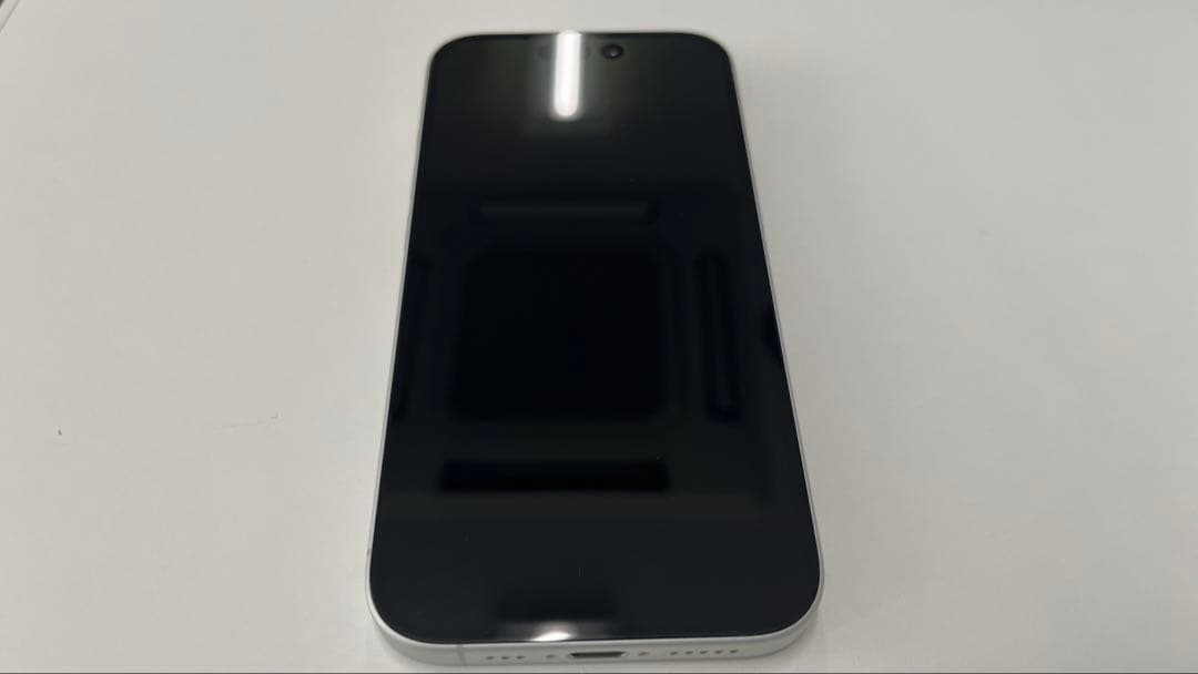 Apple iPhone 16 ホワイト 本体