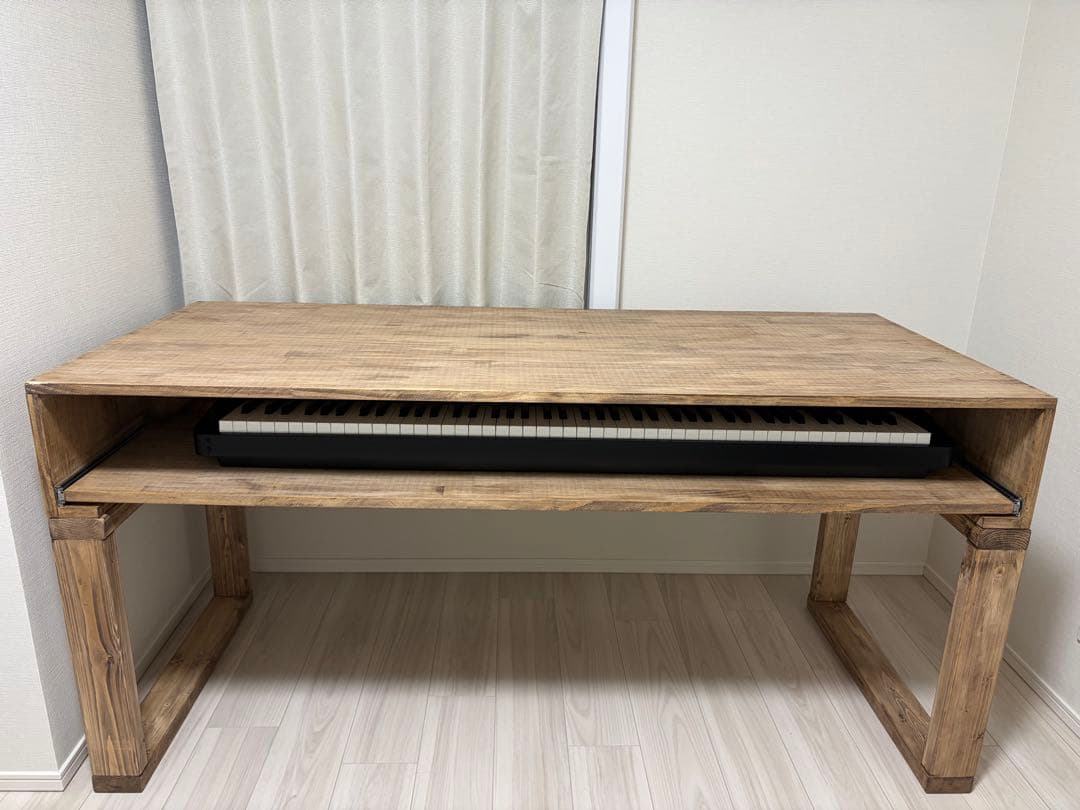 スライド収納付きデスク(ピアノは付属しません)