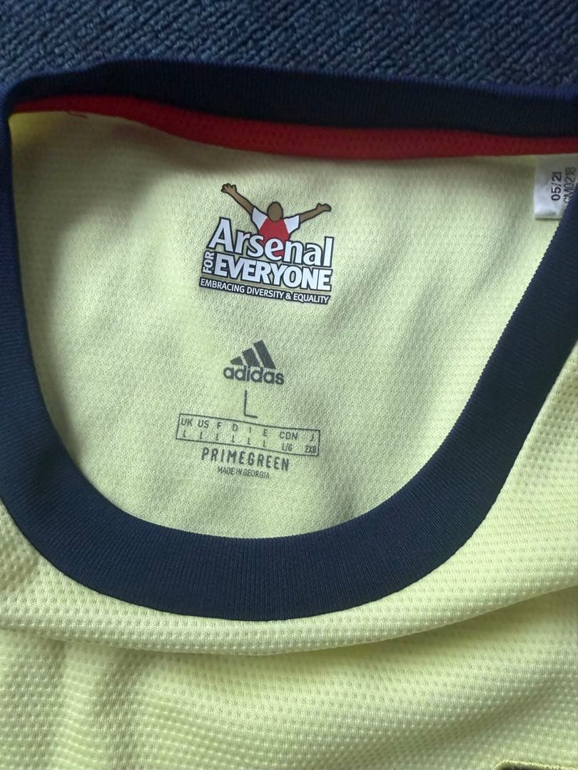 アーセナル　ユニフォーム　アウェイ