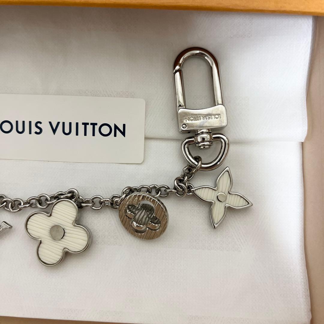 【超美品】ルイヴィトン ビジューサック・シェンヌ フルール ドゥ チャーム