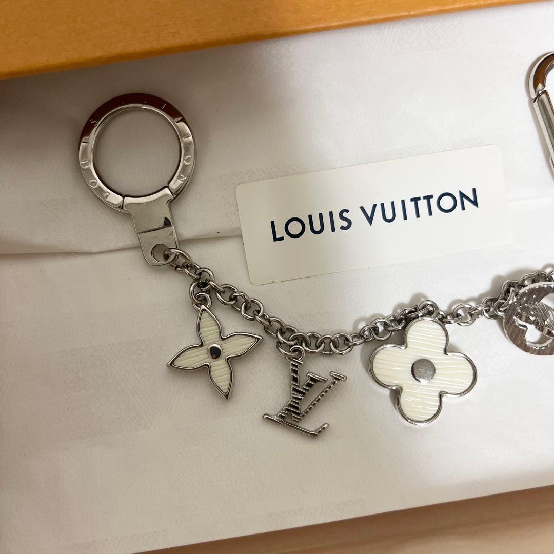 【超美品】ルイヴィトン ビジューサック・シェンヌ フルール ドゥ チャーム