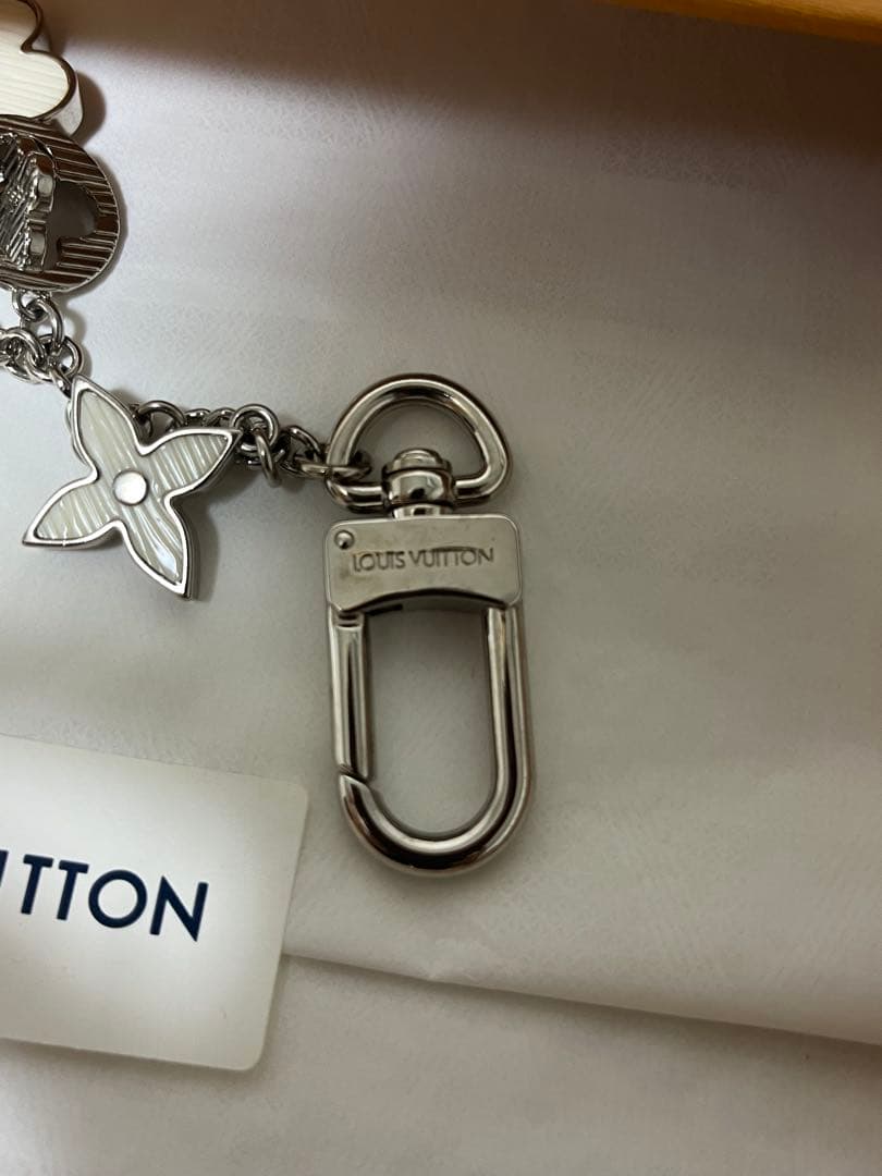 【超美品】ルイヴィトン ビジューサック・シェンヌ フルール ドゥ チャーム