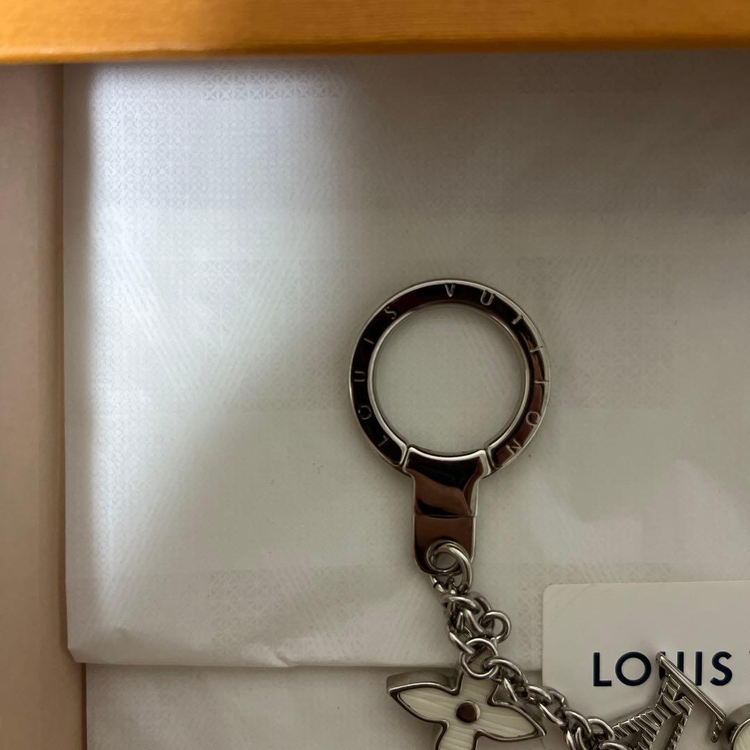 【超美品】ルイヴィトン ビジューサック・シェンヌ フルール ドゥ チャーム