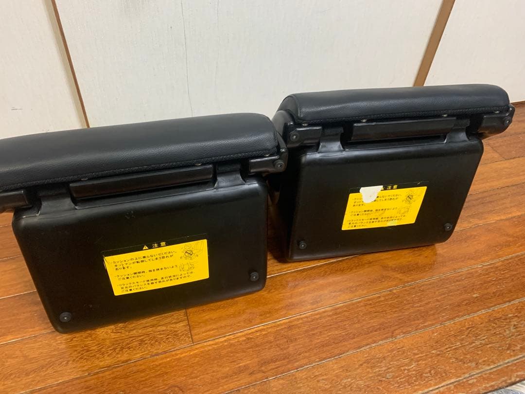 新春セール‼️TOYOTA 80系　エスクァイア、ヴォクシー、ノア　オットマン