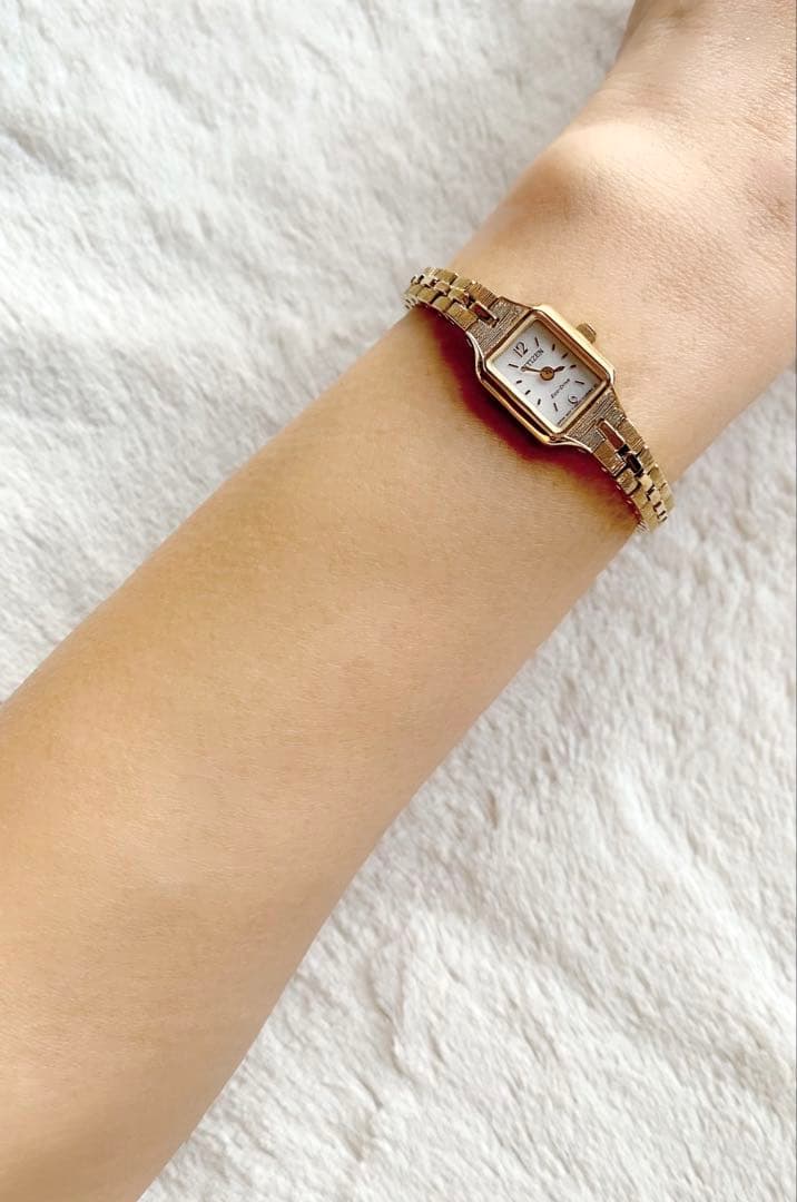 試着のみ⭐︎ シチズン Kii エコドライブ レディース EG2042-50A