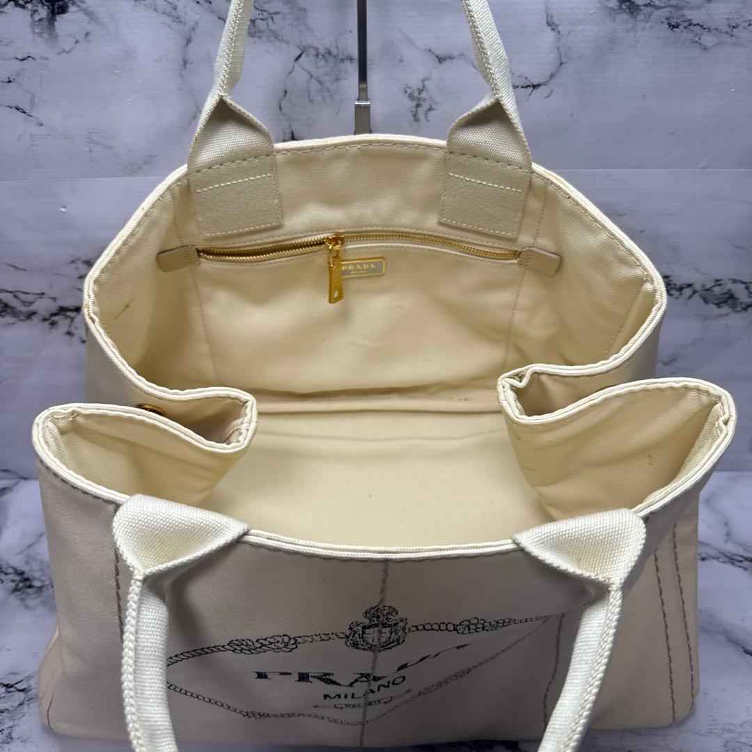 (美品)大人気、プラダ、カナパ、人気サイズ、L、人気色、ベージュ、3角プレート