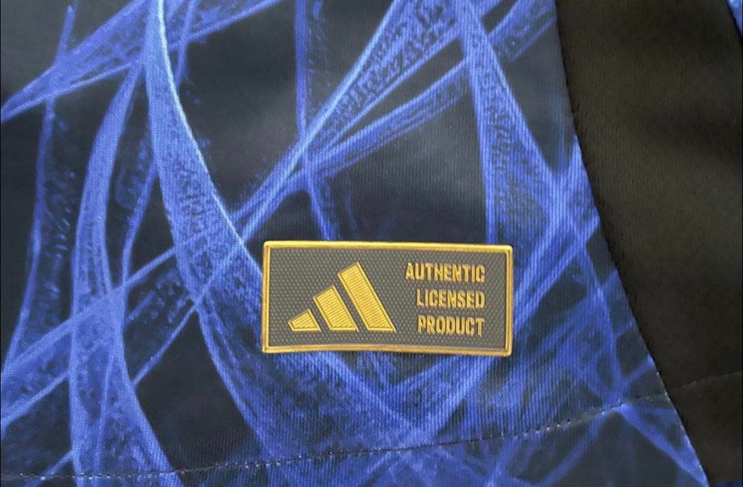 サッカー日本代表 2024 オーセンティック 長袖ユニフォーム　adidas