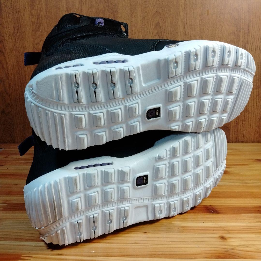 美品　BURTON　バートン 　スノーボードブーツ　送料無料 26070