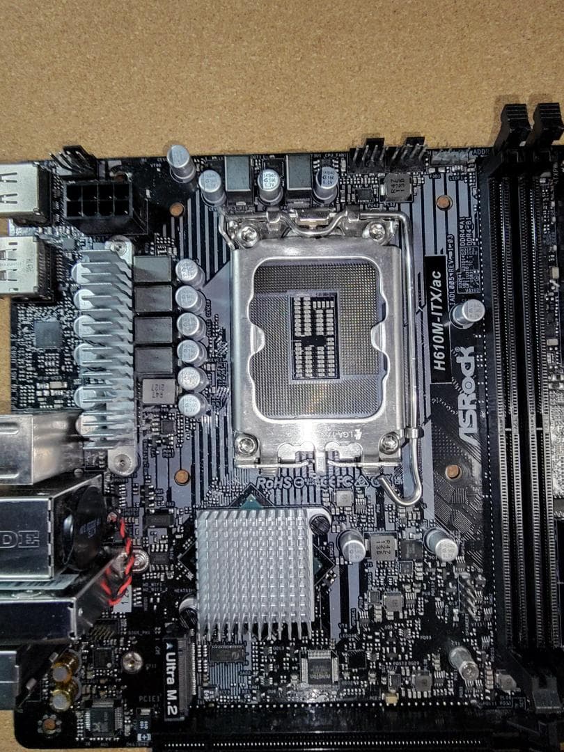 ASRock H610M-ITX/ac MINI-ITXマザーボード