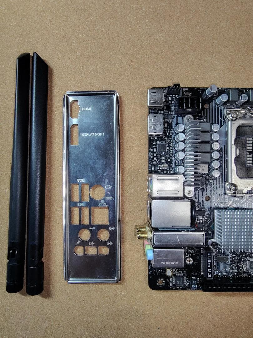 ASRock H610M-ITX/ac MINI-ITXマザーボード