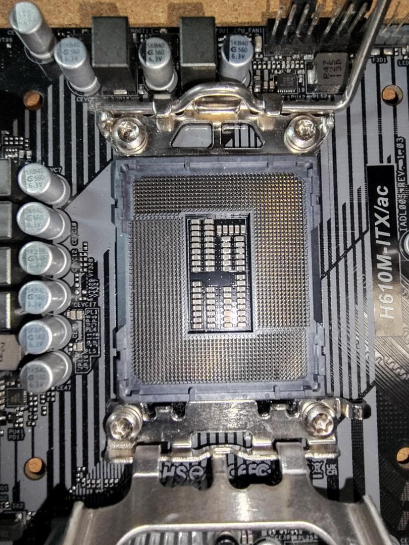 ASRock H610M-ITX/ac MINI-ITXマザーボード