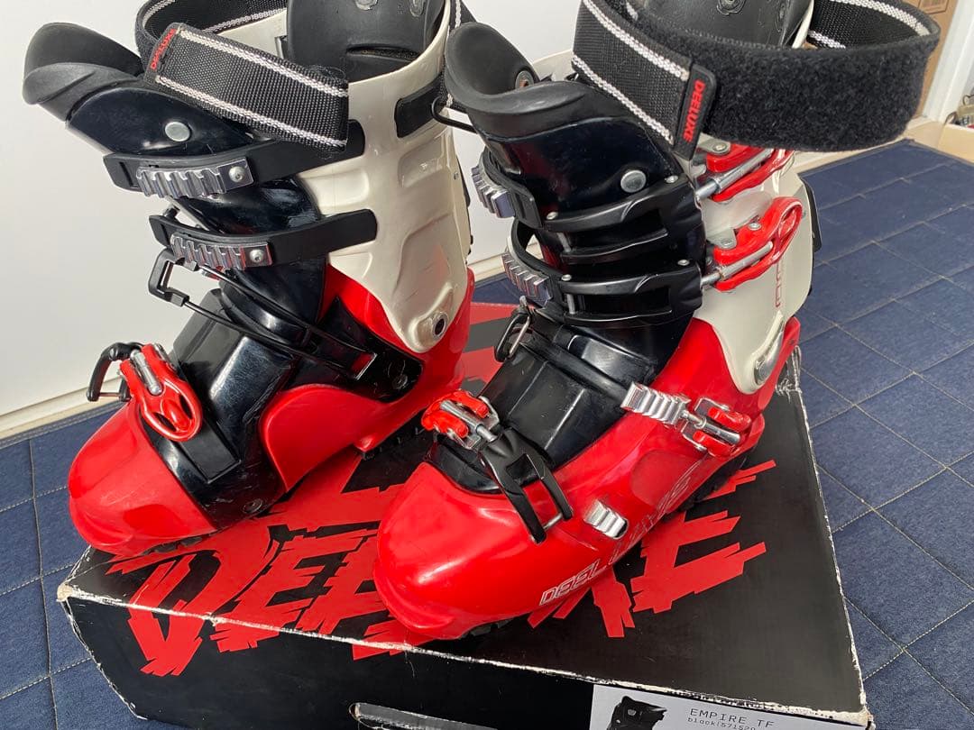 DEELUXE TRACK 700 アルペンボード用 ハードブーツ