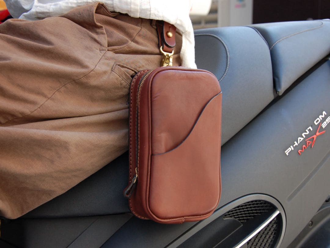 HERZ　herz ヘルツ　タテ型2wayボディバッグ　F-103