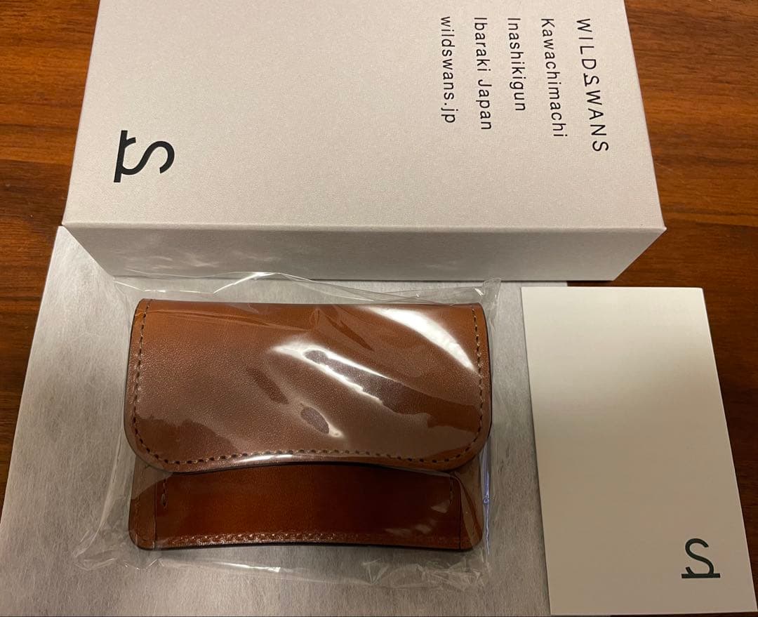 ワイルドスワンズ SADDLE PULL UP /TONGUE（CL）CAMEL