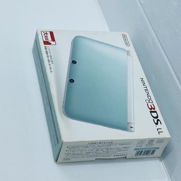 ★未使用品★極美品ニンテンドー3DS LL　ミント×ホワイト生産終了 訳
