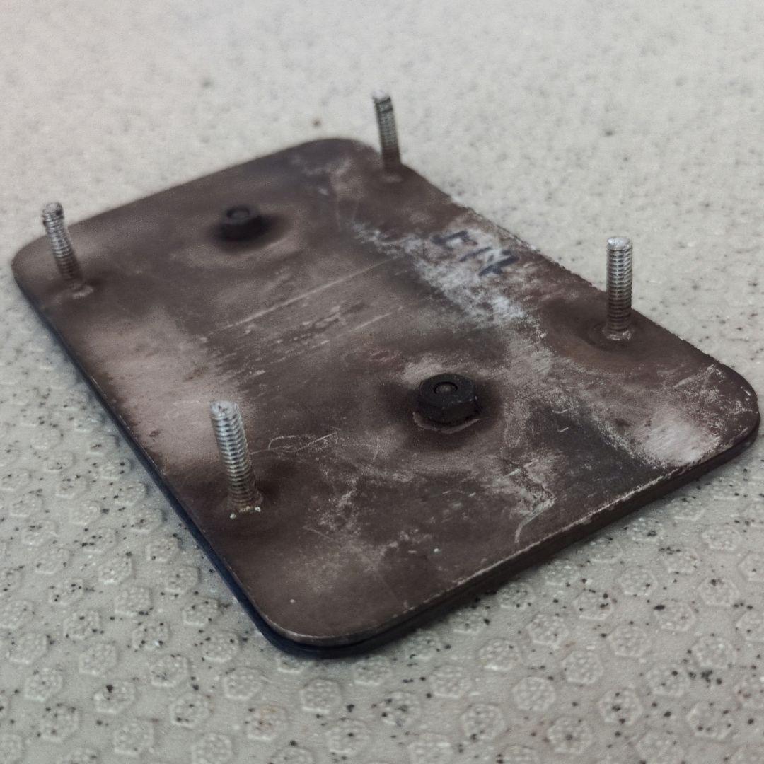 鉄道グッズ：鉄道プレート 営団地下鉄 営団3000系車番、Sマーク(実車取外品)