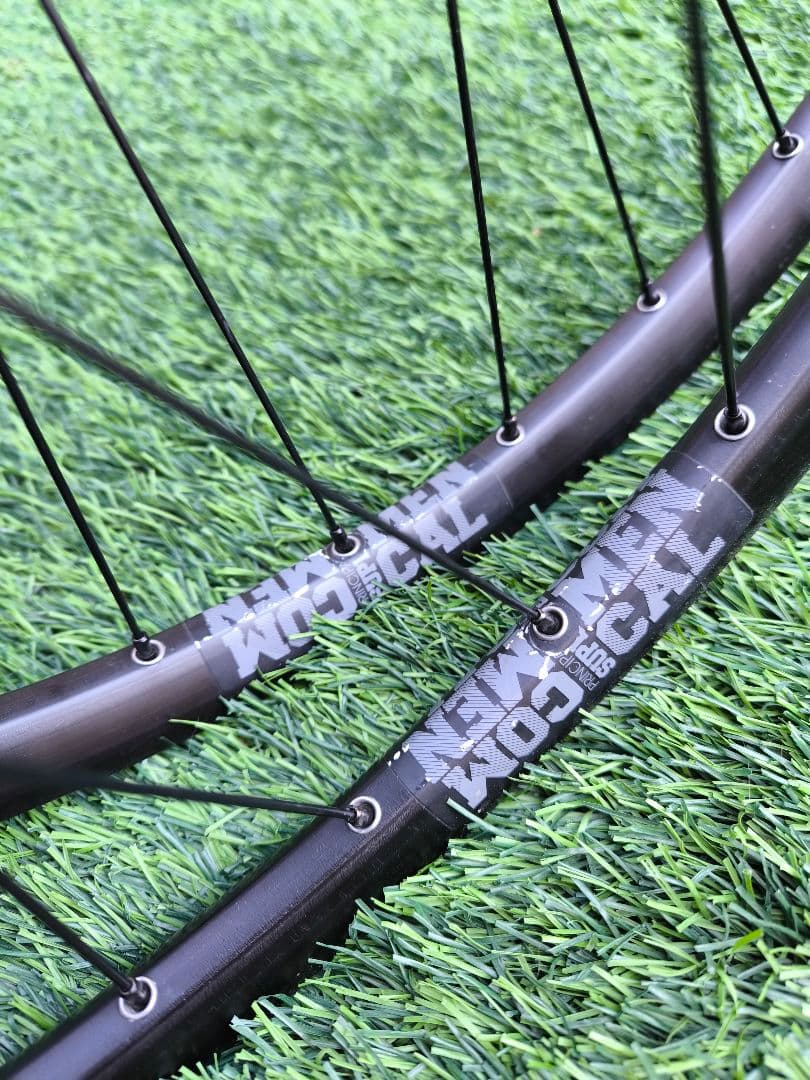 Commencal 27.5インチ MTBホイール 前後セット