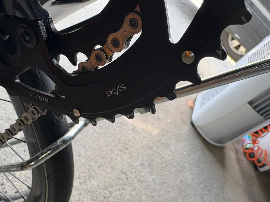 Specialized Sirrus Comp Carbon Disc（未使用）