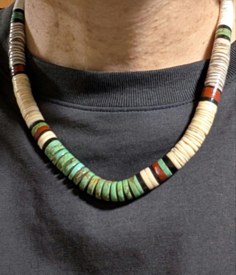 サントドミンゴ族　特大ヒシネックレス