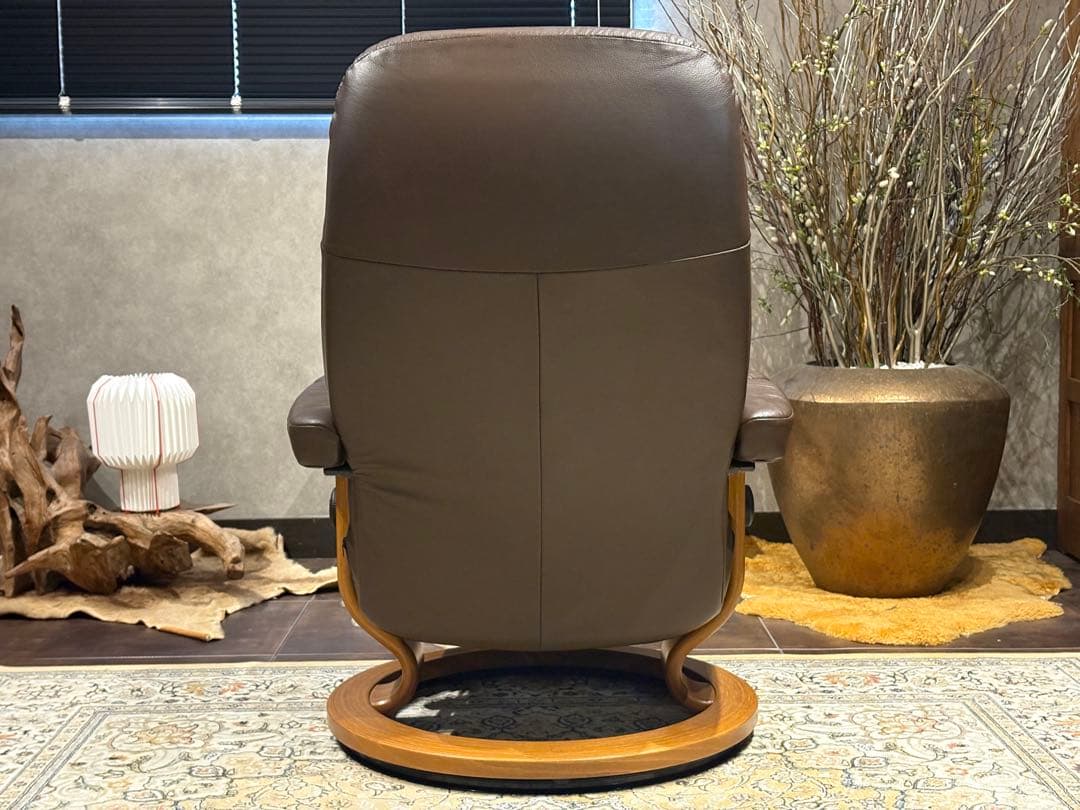 ②エコーネス パーソナルソファ オットマン ストレスレスチェア　IZZ