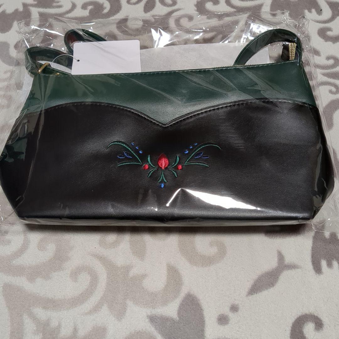 アナ雪　しまむらちはる　キャリ-＆ショルダーバック　トラベルポーチ　３点セット