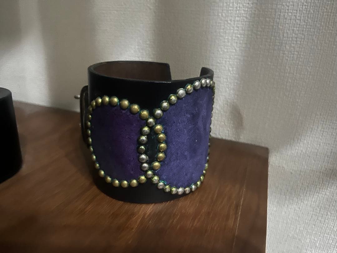 本物　WOLF'S HEAD サークルレザースタッズブレスレットウルフズヘッド