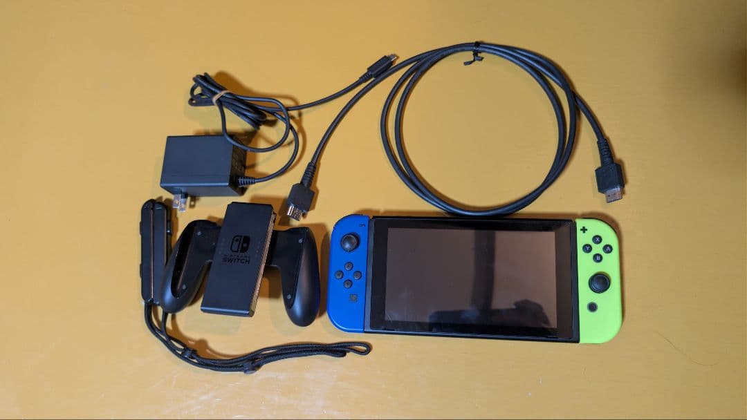 Nintendo Switch 本体セット【ジョイコンカラー違い】