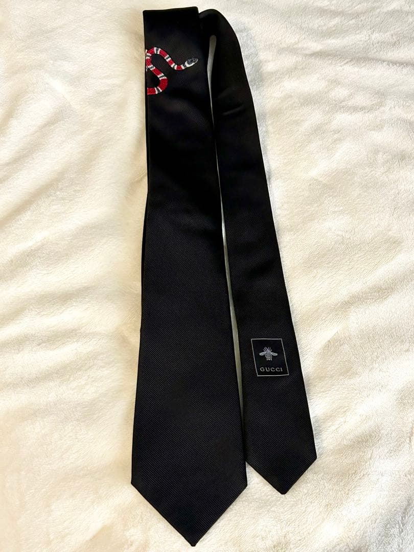★美品★ GUCCI グッチ ネクタイ グッチスネーク 結婚式 成人式 黒 蛇