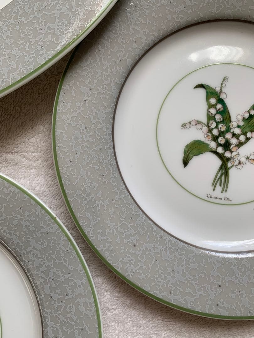 【未使用】クリスチャンディオール　スズランデザインの皿セット 4枚