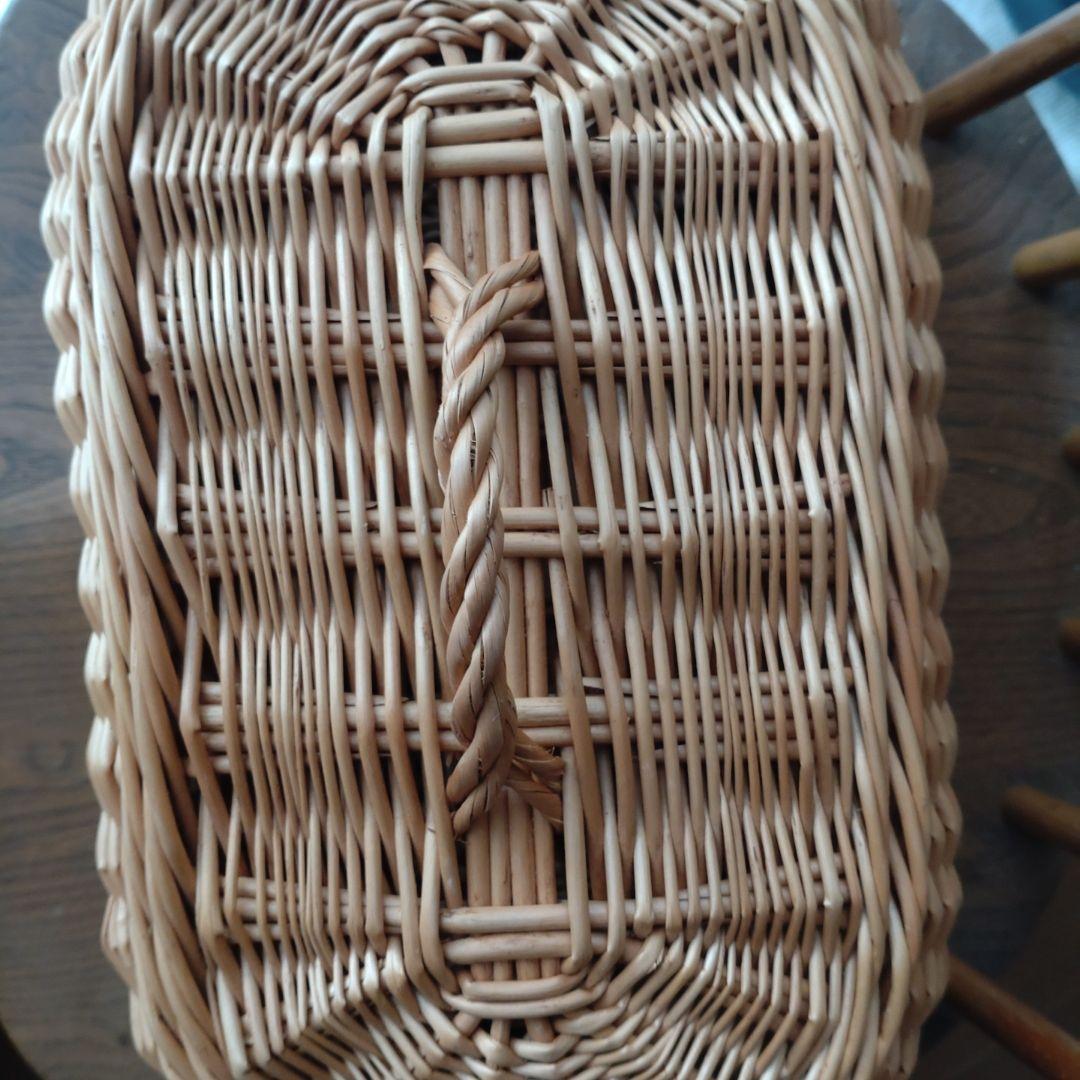 ラトビア ブレッドバスケットカゴアミドリ