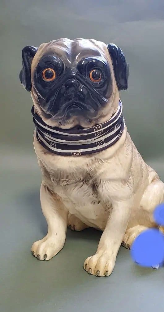 置物　動物置物　陶器　パグ　犬　オブジェ　インテリア　玄関用品　用品　ガーデン