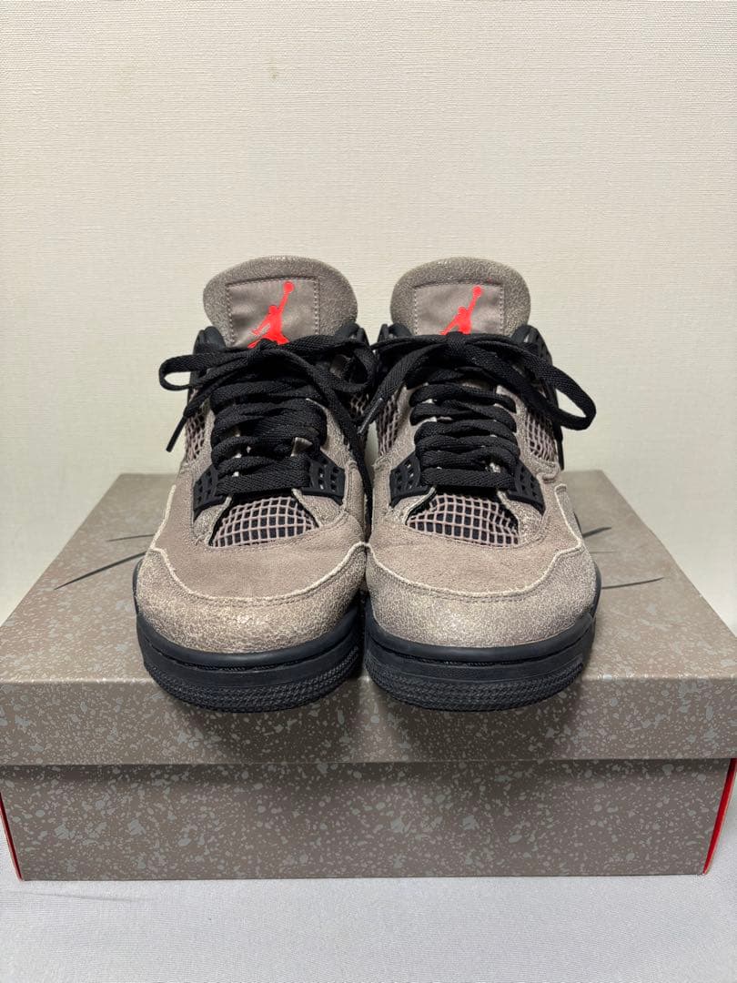【ダイキ】Nike Air Jordan 4 \"Taupe Haze\"