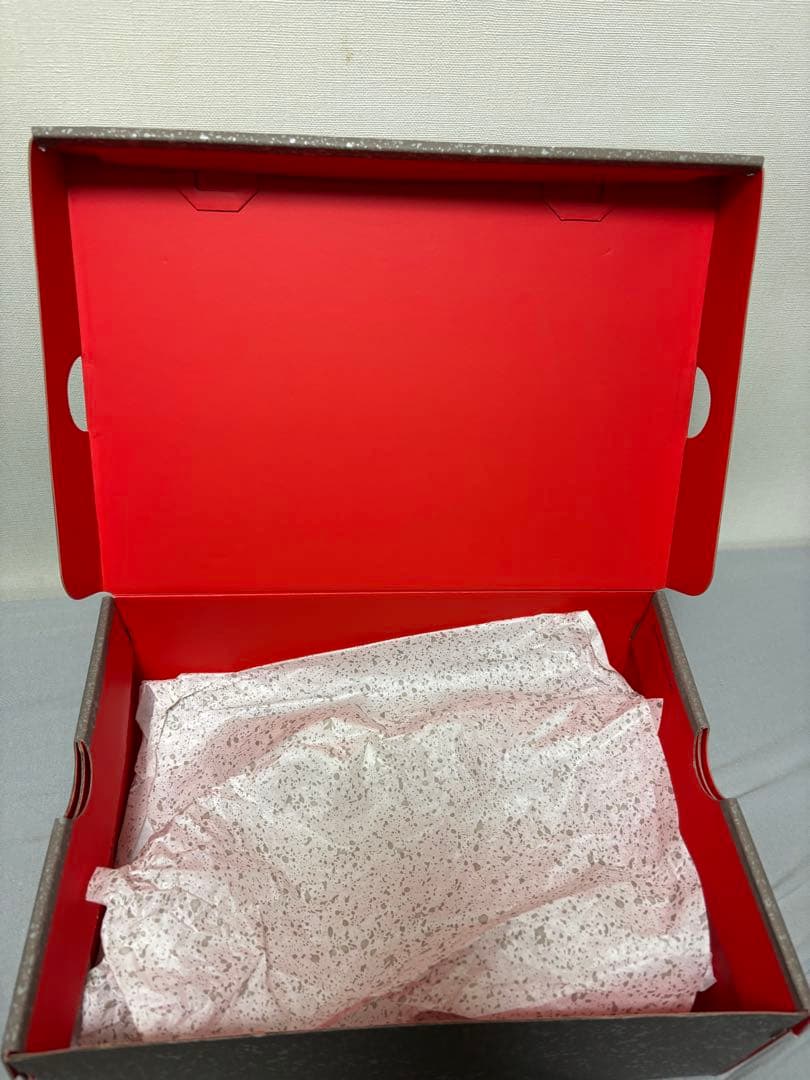 【ダイキ】Nike Air Jordan 4 \"Taupe Haze\"