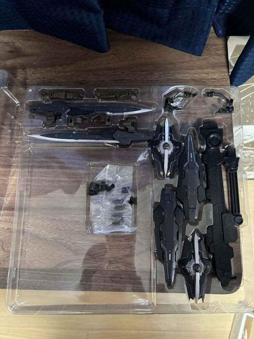 L BUILD ガンダムアストレアTYPE-Xフィンスターニス