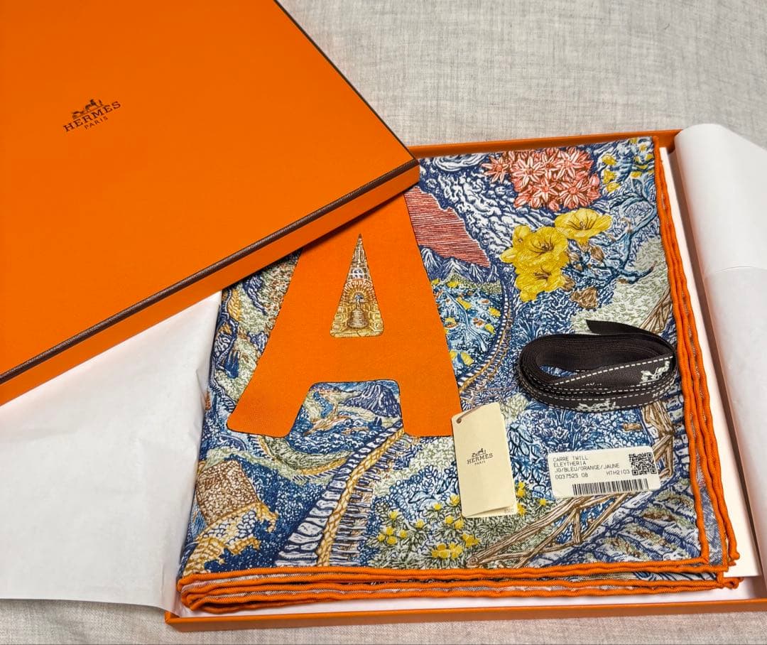 HERMES エルメス　カレ90 《エレフセリア》 EΛEYOEPIA スカーフ