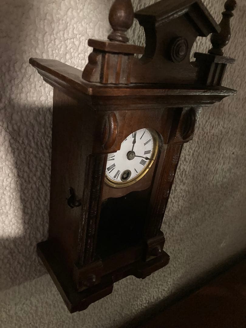 ユンハンスモデル　(極レア)小型サイズ 柱時計です。(文字盤ホーロー)