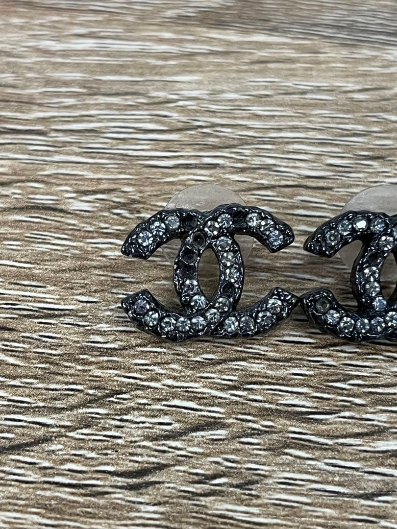 T*T様 CHANEL訳ありピアス 現状品