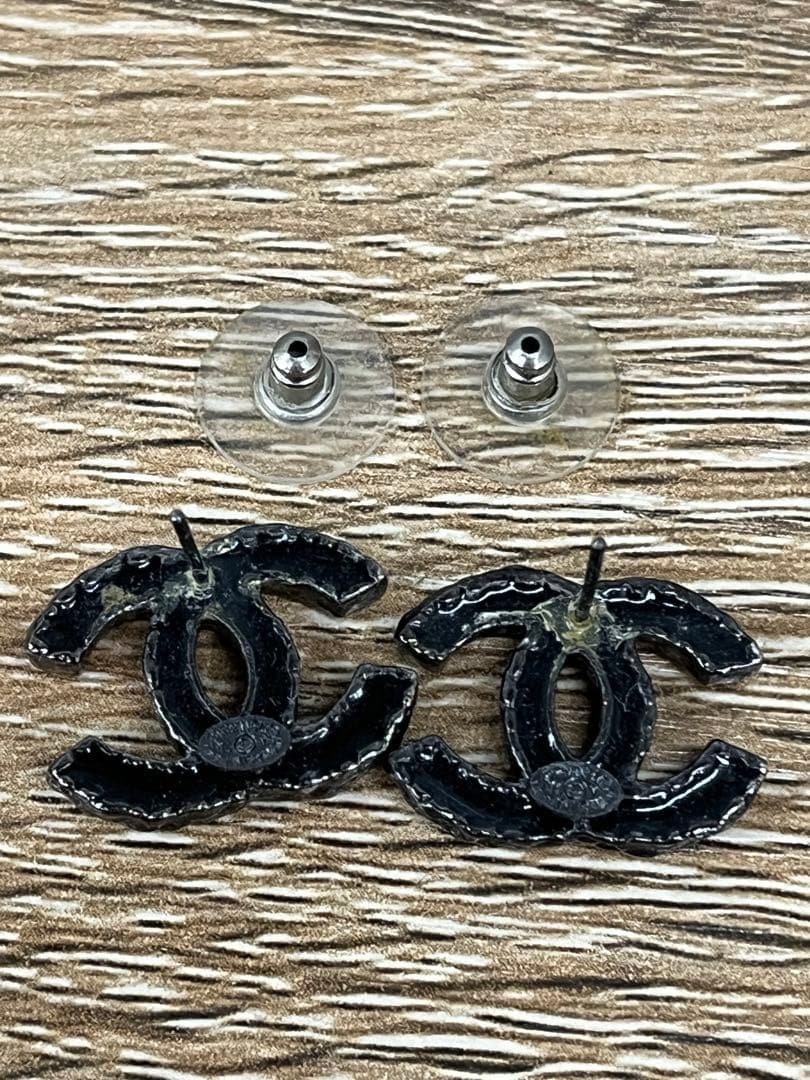 T*T様 CHANEL訳ありピアス 現状品