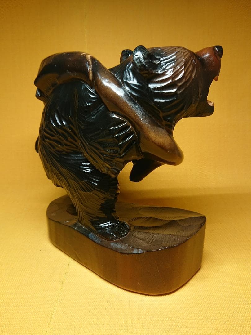 ビンテージ　木彫　熊　鮭背負い　置物　インテリア　工芸品　美術品　A1269
