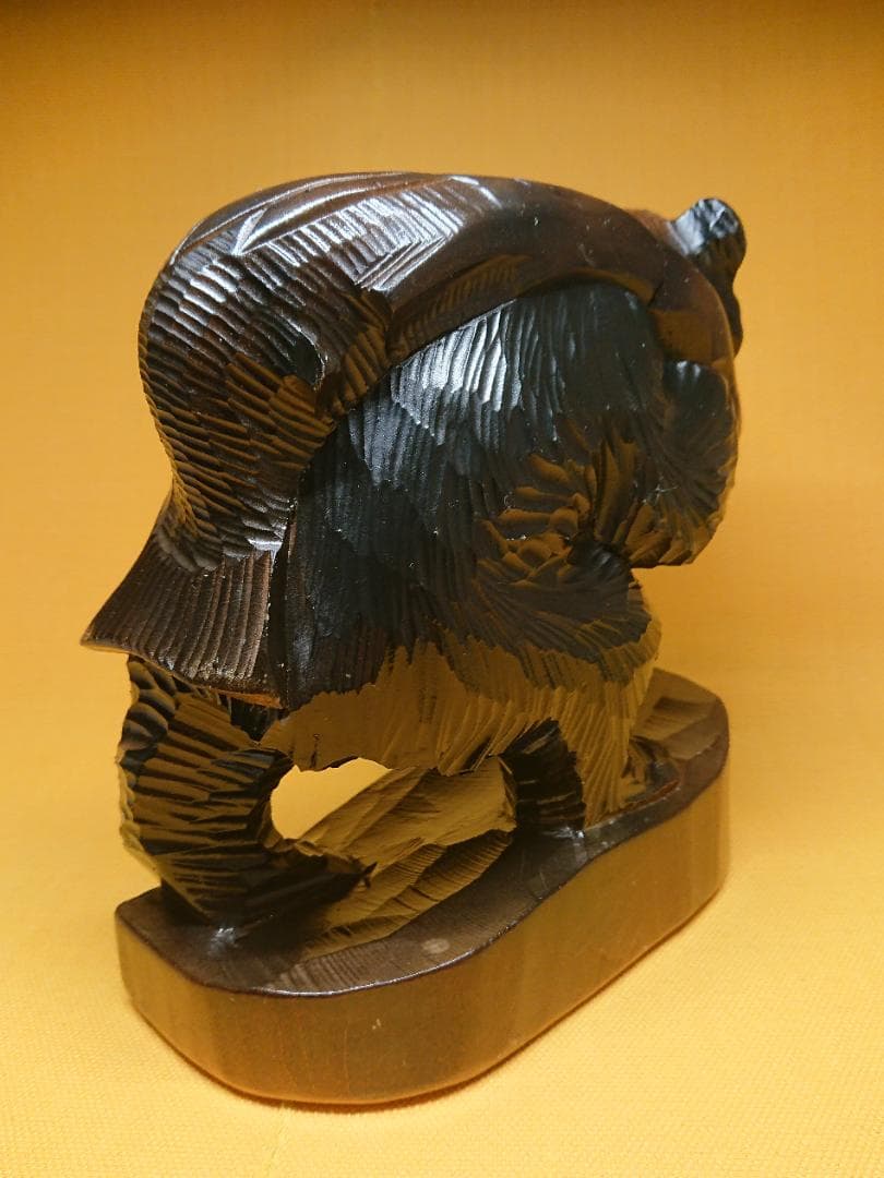 ビンテージ　木彫　熊　鮭背負い　置物　インテリア　工芸品　美術品　A1269