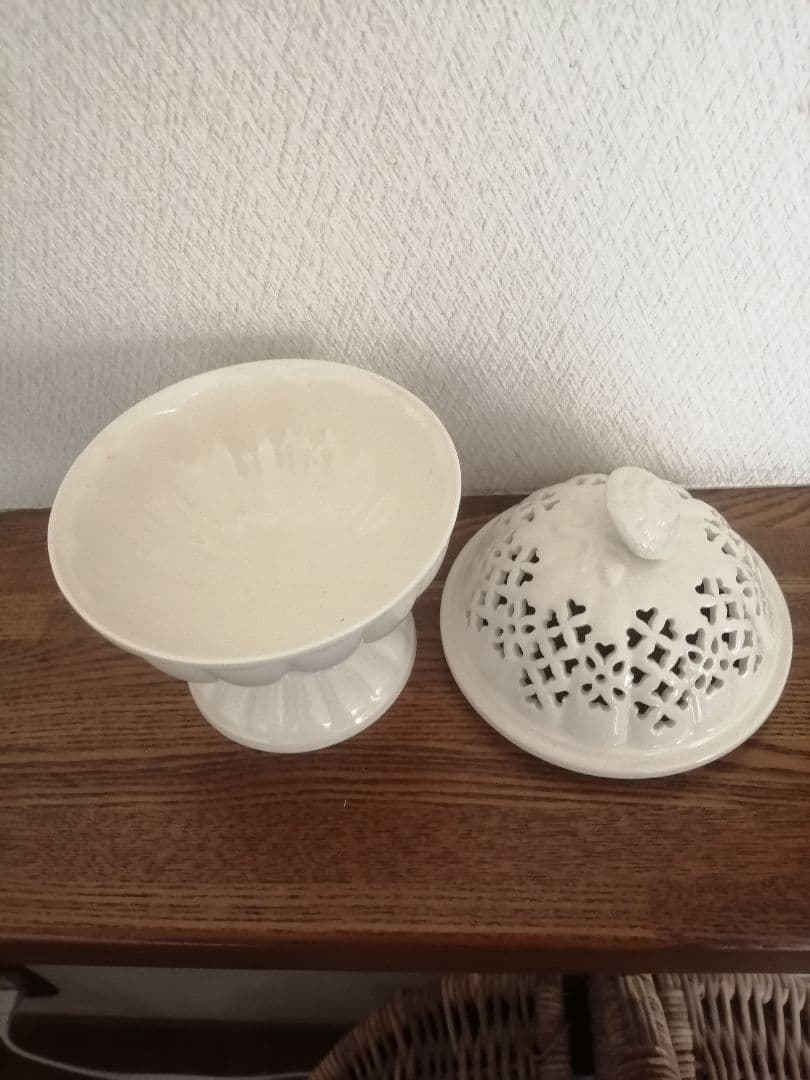 ロイヤルクリームウェア