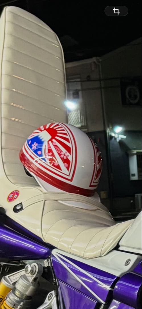 コルク半　　三ツボタン