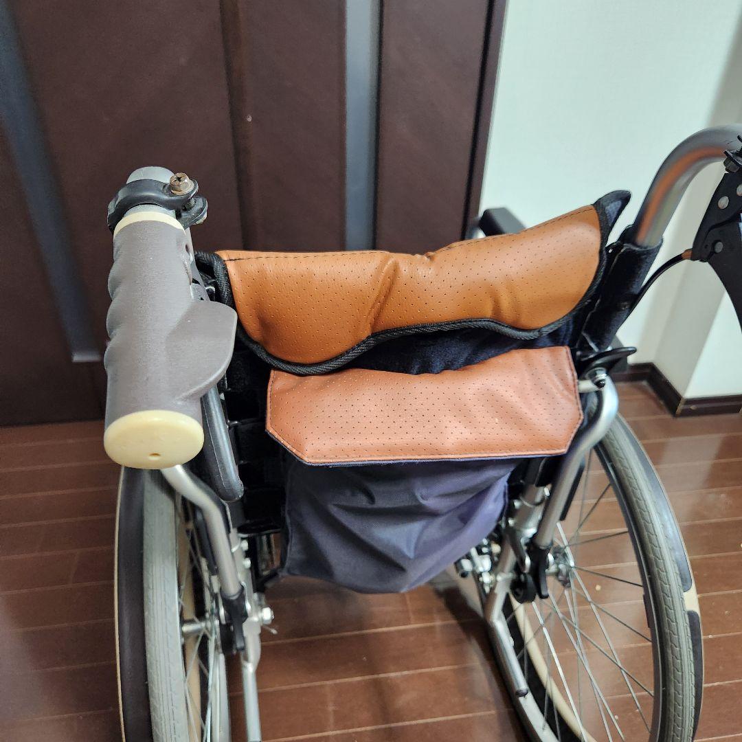 【送料無料】Miki　とまっティシリーズ　車椅子　SKT-400B